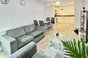 2BR-Sleeps4-CityCentre-Parking-Rooftop